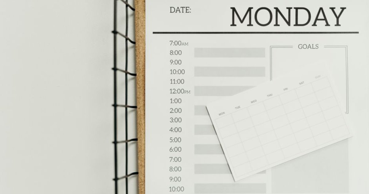 4-Day Work Week: How Remote Teams Actually Make It Work 2026